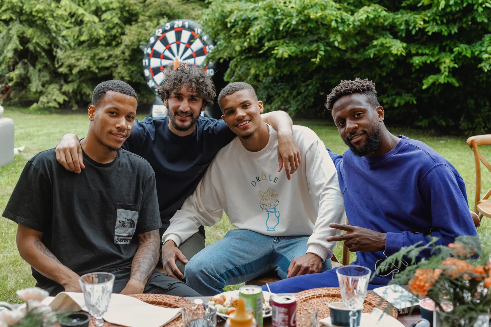 Joueurs du Milan AC réunis pour une photo de groupe en fin de saison