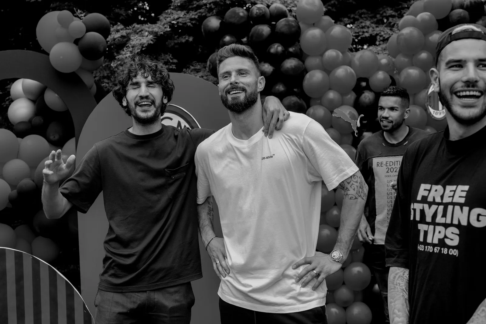 Joueurs du Milan AC réunis pour une photo de groupe en fin de saison
