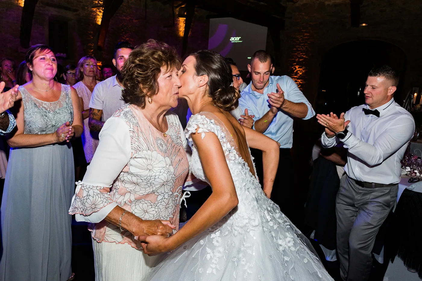 Soirée du mariage de Stéphanie et Roman, danse et feu d'artifice