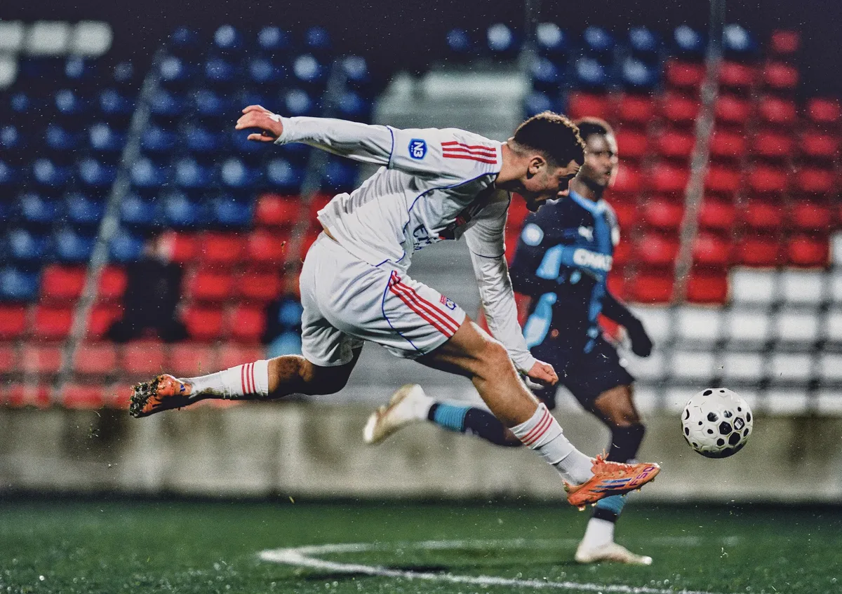 Reprise acrobatique en match, Olympique Lyonnais saison 2025-2026